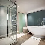 Apollo Chalet