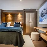 Apollo Chalet *