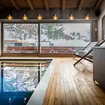 Apollo Chalet *